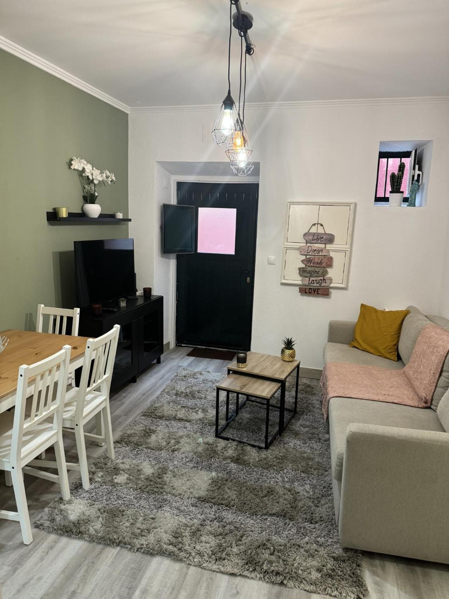 Quiet Street Alfama Apartment Lisboa Екстериор снимка